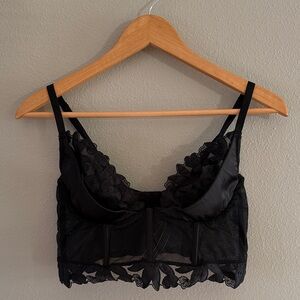 Victoria’s Secret Very Sexy Black Lace Bralette